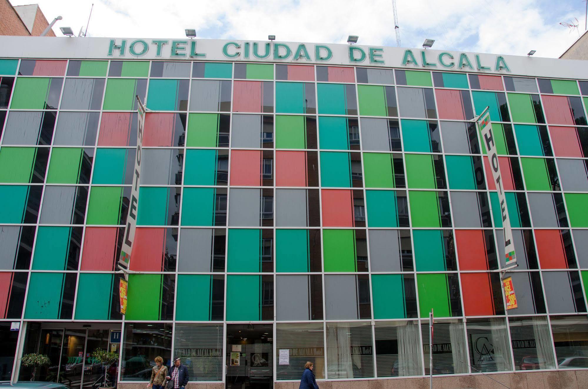 Ciudad De Alcala Hotel Alcala de Henares Bagian luar foto
